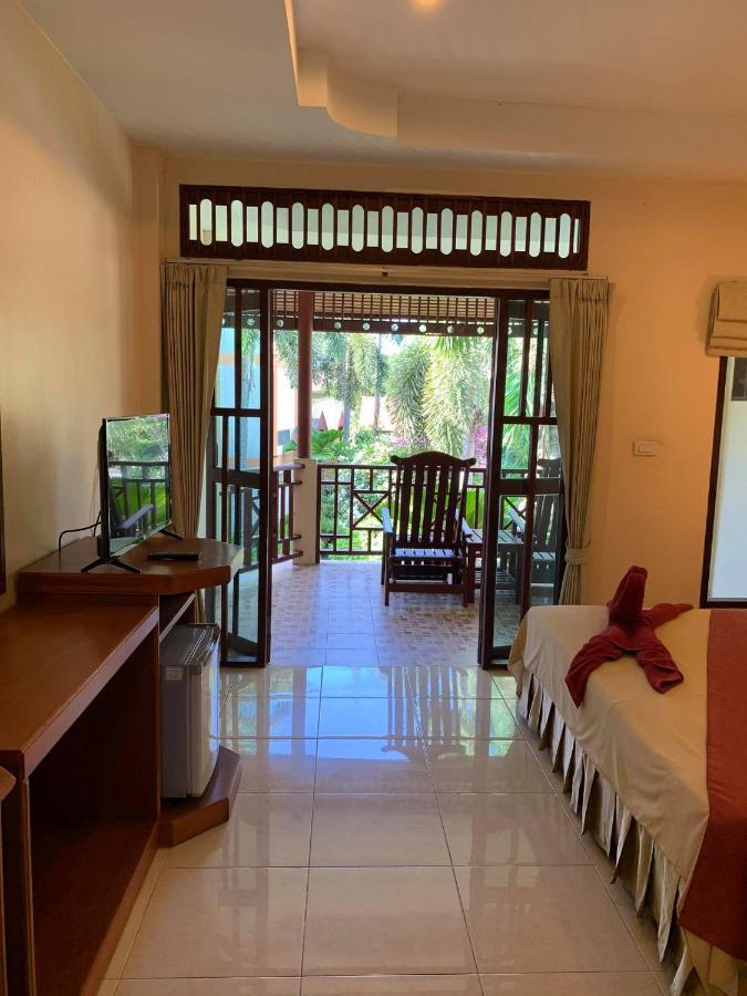 Rattana Guesthouse & Bungalow Чавенг Бийч Екстериор снимка