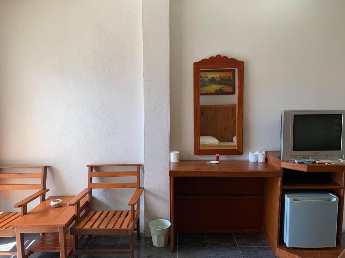 Rattana Guesthouse & Bungalow Чавенг Бийч Екстериор снимка