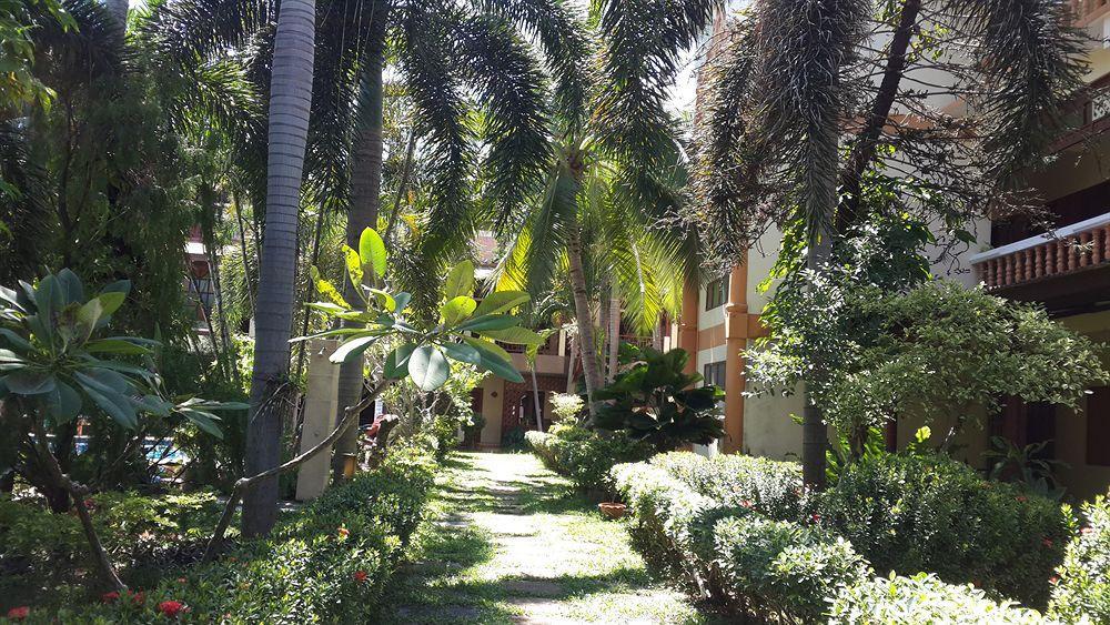 Rattana Guesthouse & Bungalow Чавенг Бийч Екстериор снимка