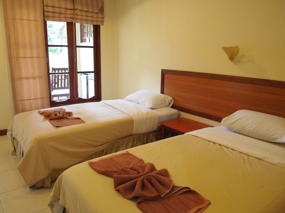 Rattana Guesthouse & Bungalow Чавенг Бийч Екстериор снимка