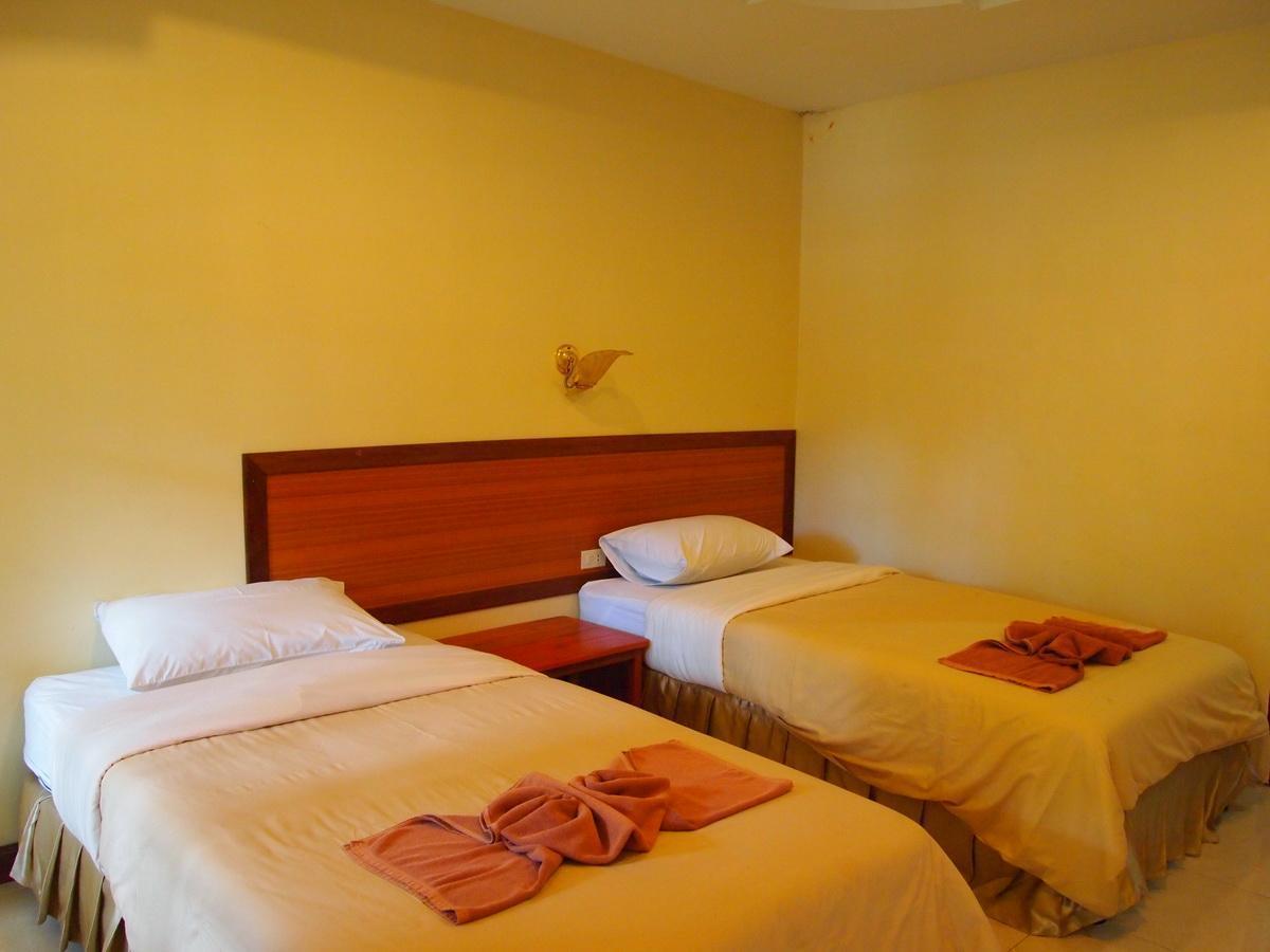 Rattana Guesthouse & Bungalow Чавенг Бийч Екстериор снимка