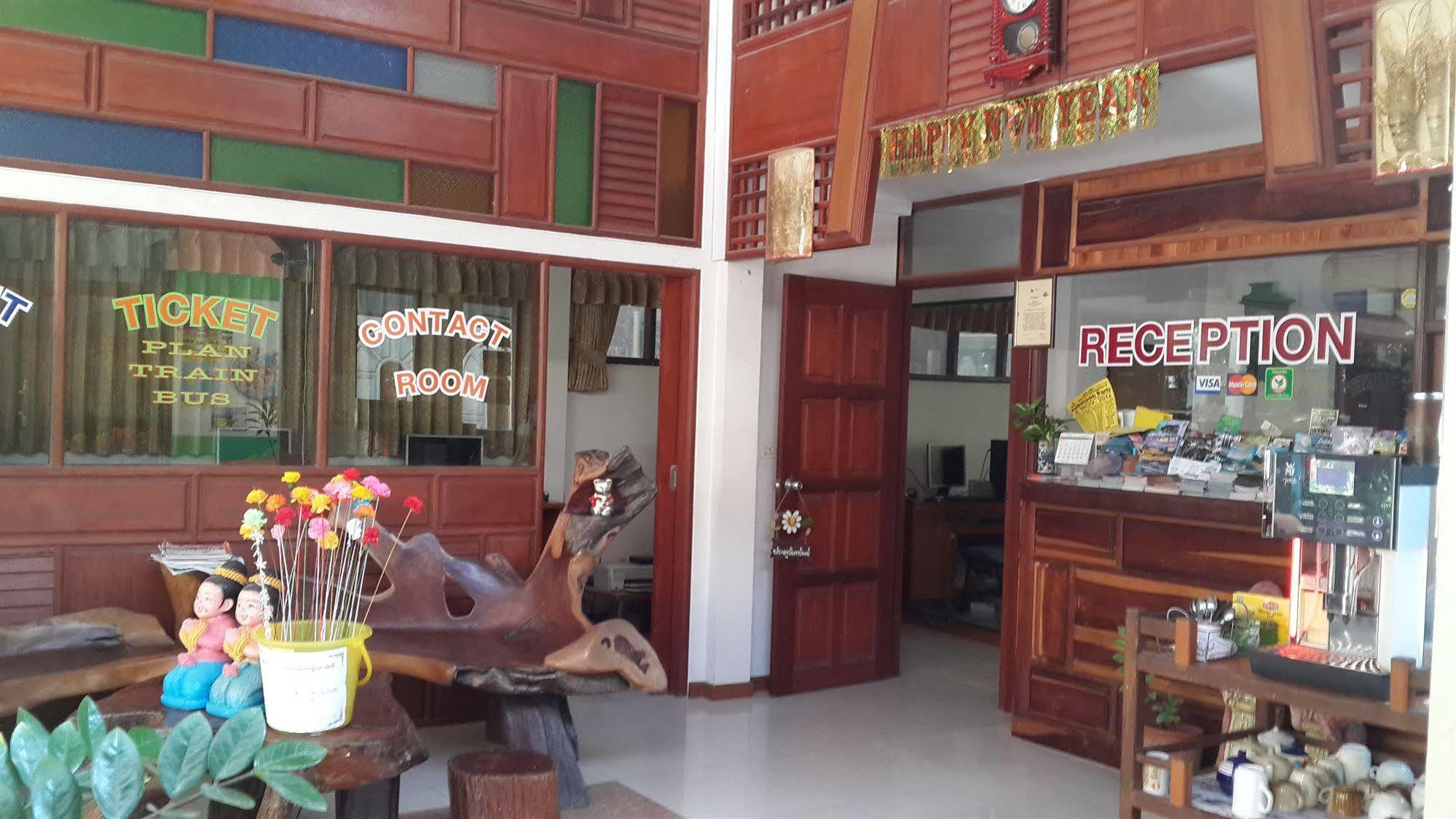 Rattana Guesthouse & Bungalow Чавенг Бийч Екстериор снимка
